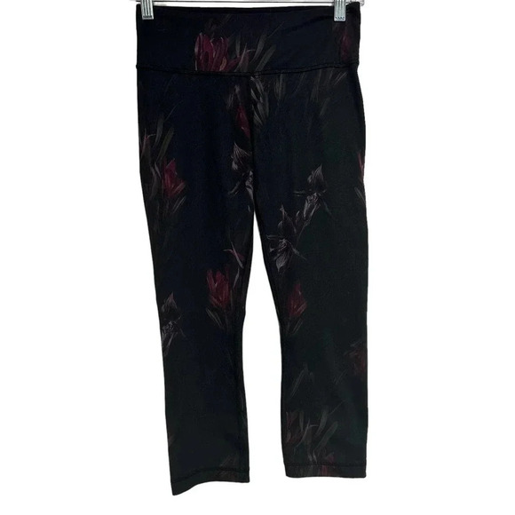 Lululemon Wonder Under crop leggings. Size 4 - Picture 1 of 6